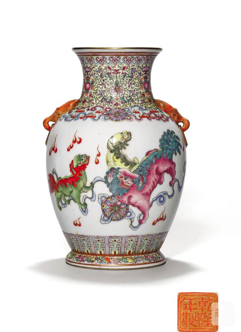 50年代 粉彩狮子绣球纹铺首尊